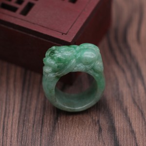 绿翡翠貔貅戒指(翡翠貔貅戒指的戴法)